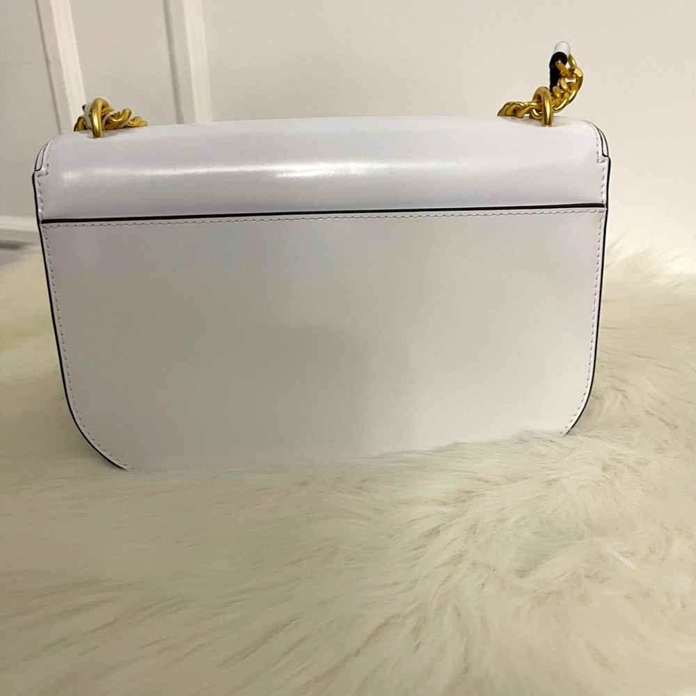 Tory Burch White Leather Crossbody Bag with Chain Strap - Picture 5 of 6